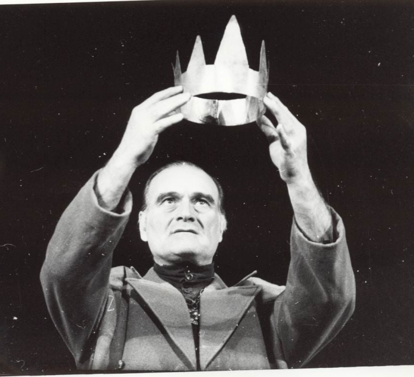 კახი კავსაძის სამოქალაქო პანაშვიდები რუსთაველის თეატრში 29-30 აპრილს გაიმართება