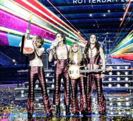 Frontnews image description