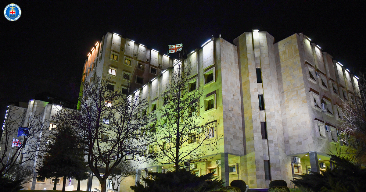 Frontnews image description