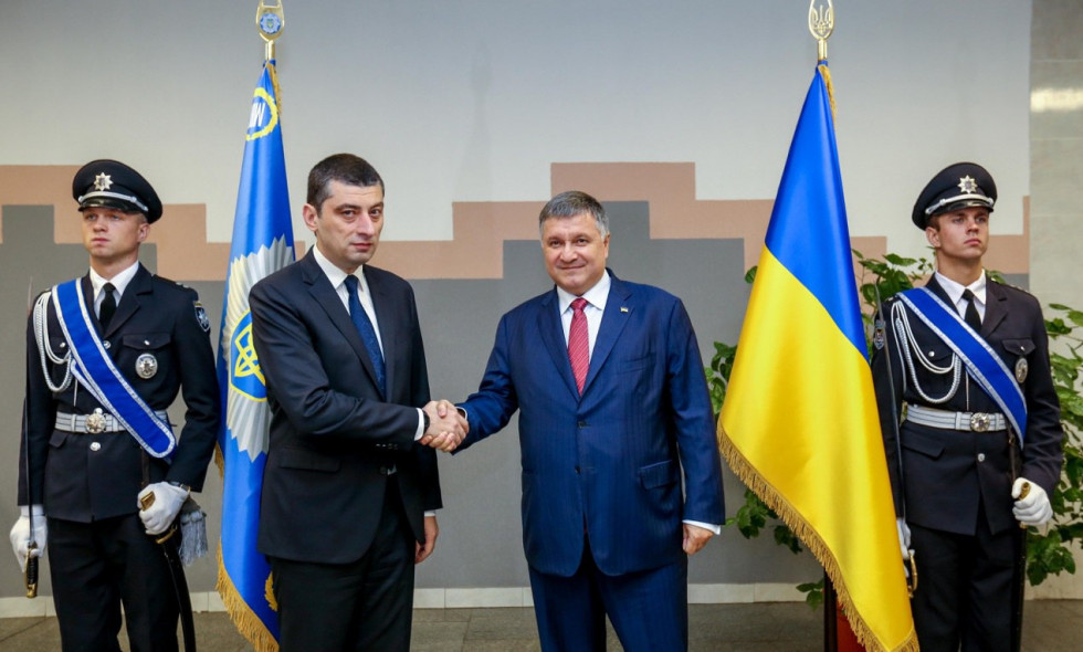 საქართველო და უკრაინა “კანონიერ ქურდებთან“ და ნარკოდანაშაულთან ერთობლივ ბრძოლაზე შეთანხმდნენ