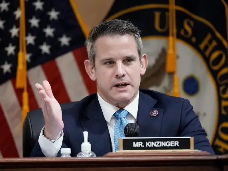 US Congressman Kinzinger “proud of” Georgian legion in Ukraine