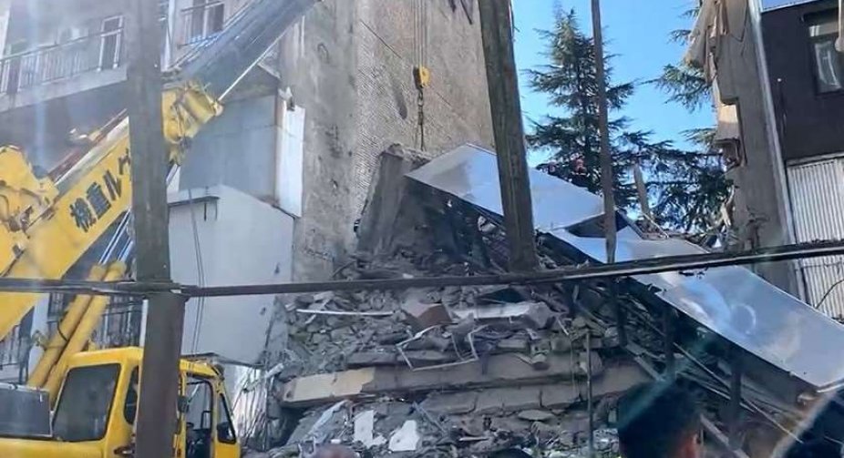 ბათუმში, კორპუსის ნგრევის საქმეზე დაკავებულებს სასამართლომ პატიმრობა შეუფარდა