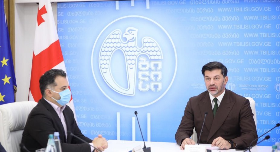 “Alma” Ltd has gained a 15-year right to place outdoor advertisements in the capital