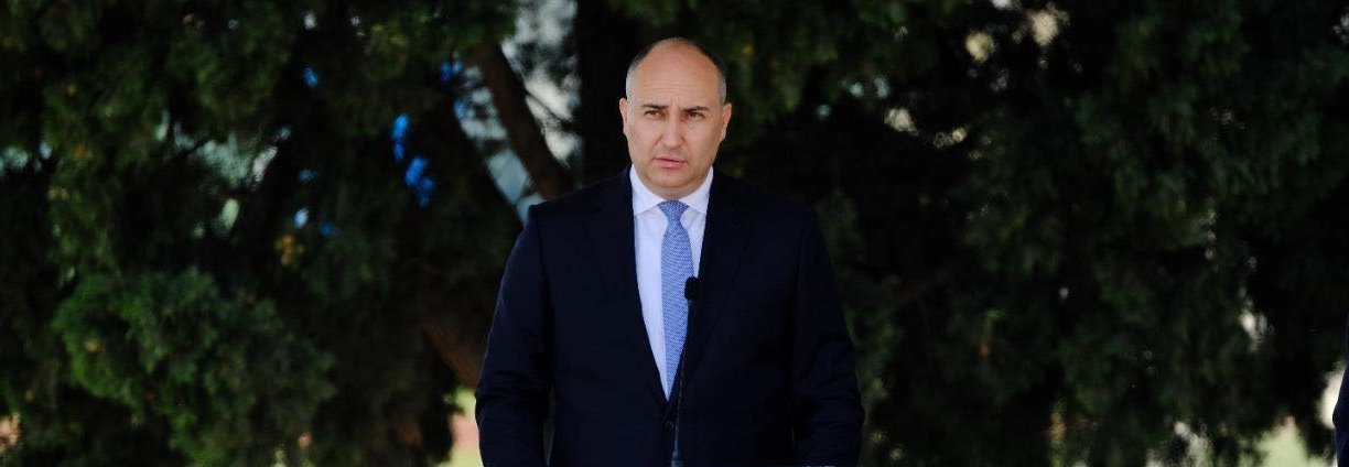 Frontnews image description