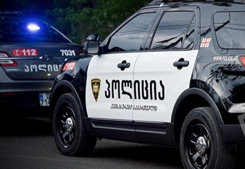 კომპიუტერულ სისტემაში უნებართვო შეღწევისა და თაღლითობის ბრალდებით 5 პირი დააკავეს