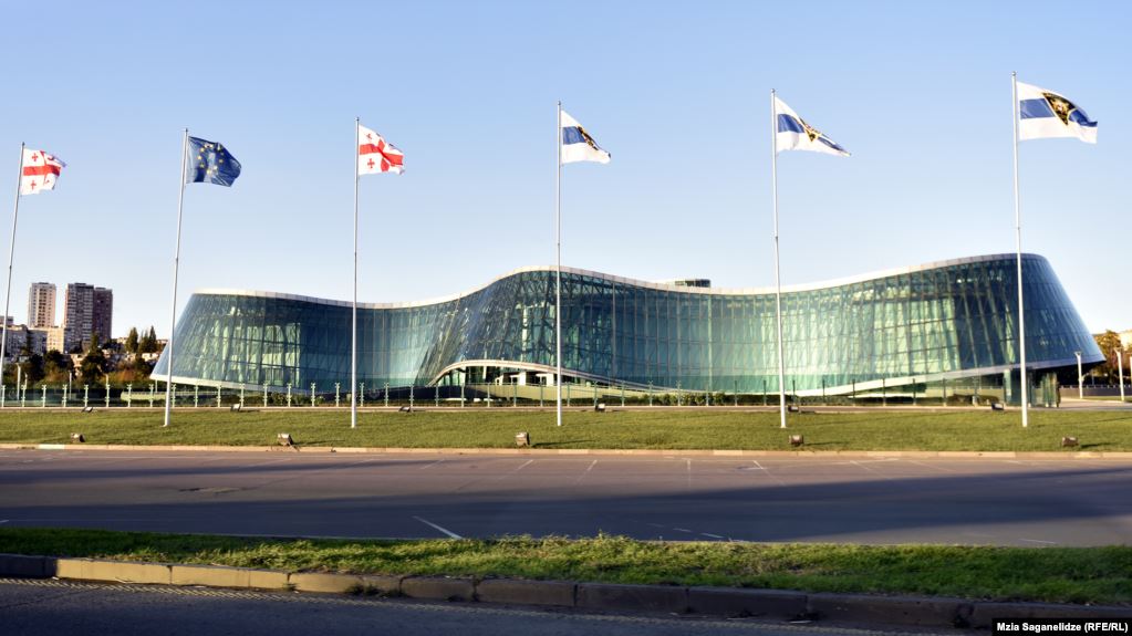 შსს – დაკავებული 14 პირიდან 4 ხელწერილის საფუძველზე გათავისუფლდა, 10 გადაყვანილია დროებითი მოთავსების იზოლატორში