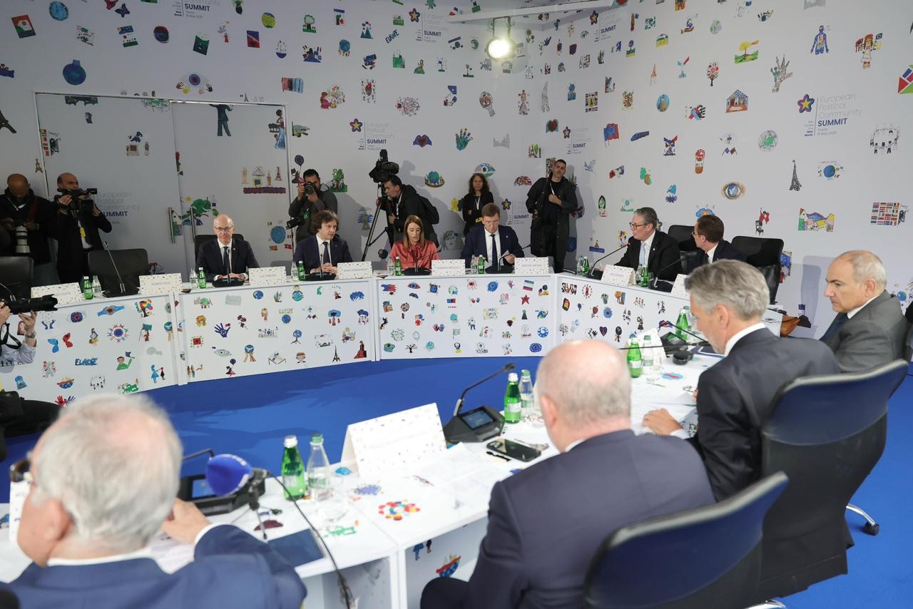 Frontnews image description