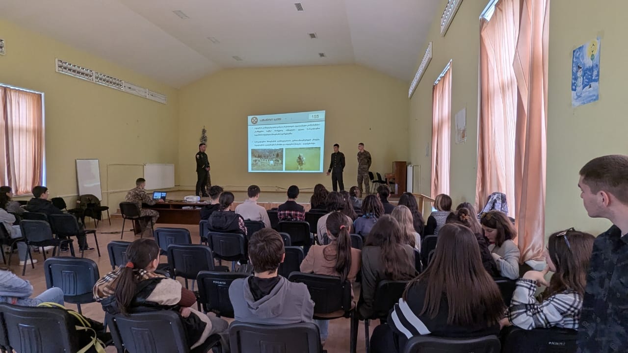 Frontnews image description