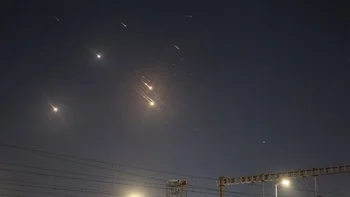 Iran launches missile attacks on US bases in Qatar and Iraq