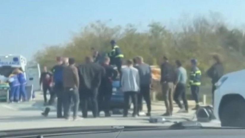 ქუთაისთან მომხდარი ავტოსაგზაო შემთხვევის შედეგად ერთი ადამიანი დაიღუპა, ერთი კი დაშავდა