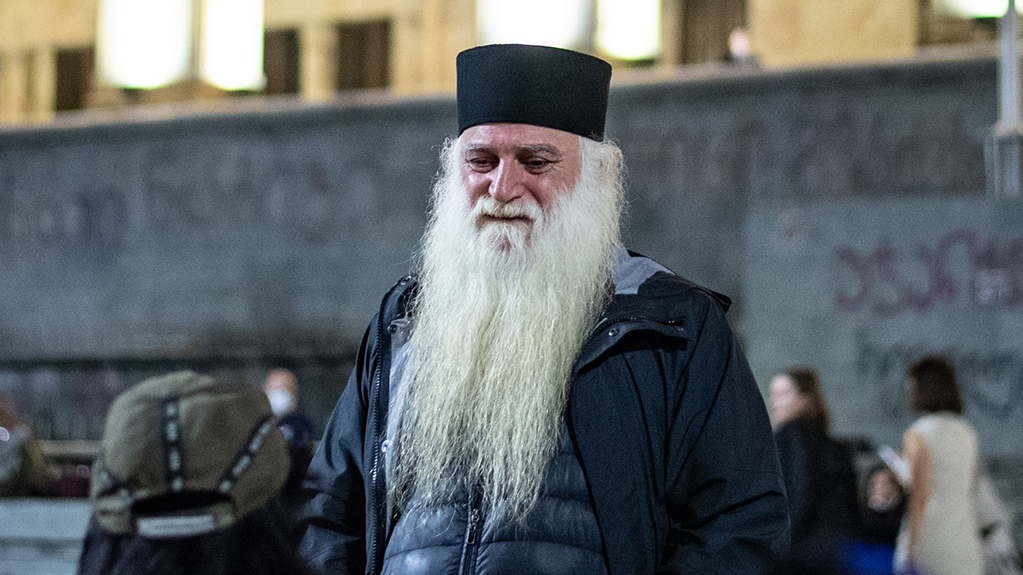 "გელოდებით რუსთაველის გამზირზე ყოველ ხუთშაბათს 8 საათზე, ერთად ვილოცოთ ჩვენი ერისთვის, გავაგონოთ უფალს ჩვენი ხმა"