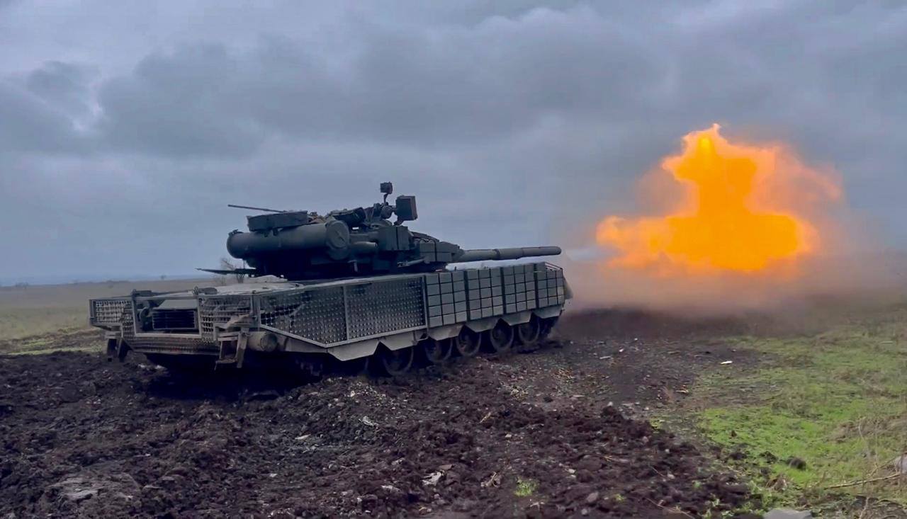 Russia loses 900 troops, 26 artillery systems, nearly 500 drones in day, says Ukraine’s Military