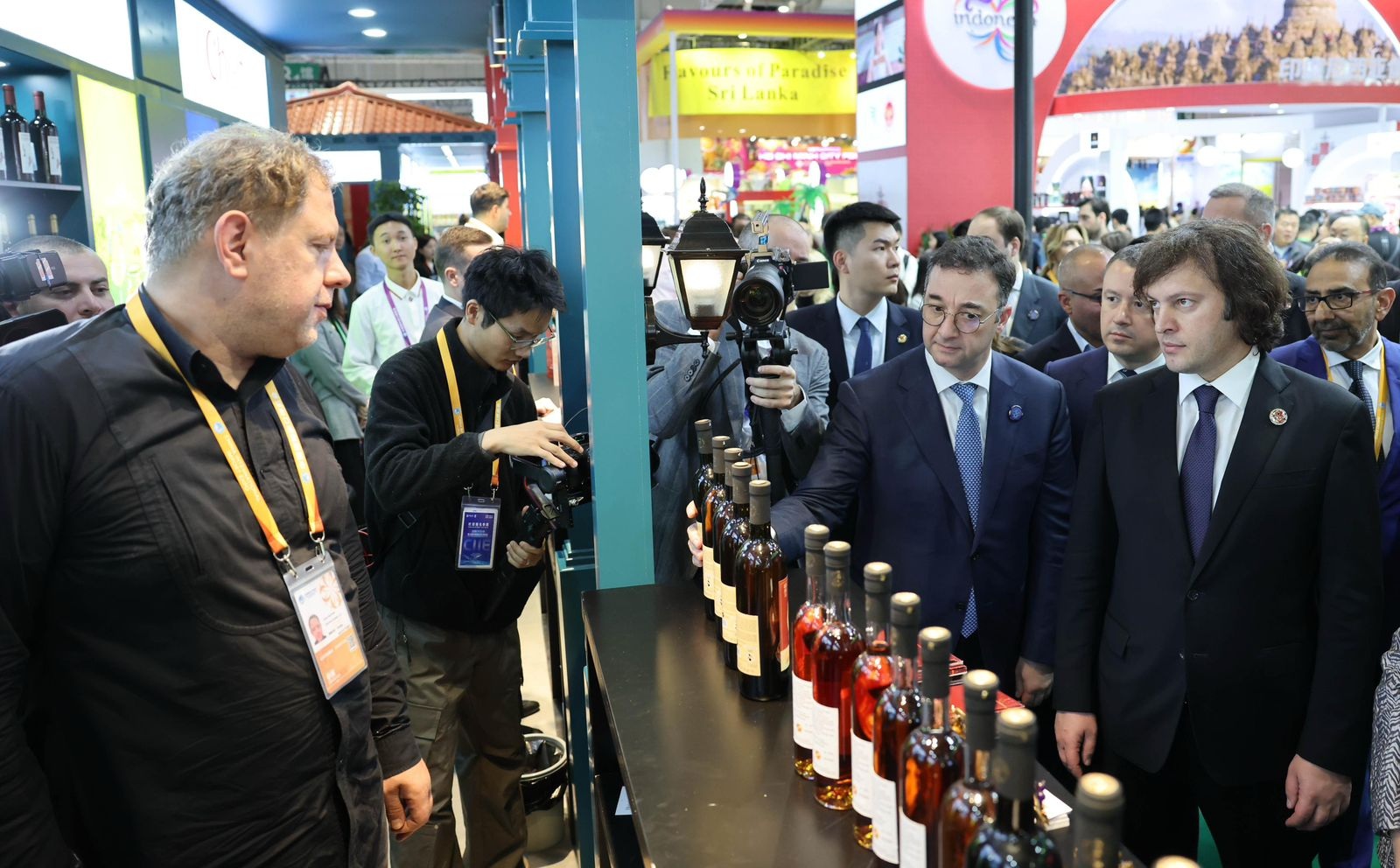 Frontnews image description