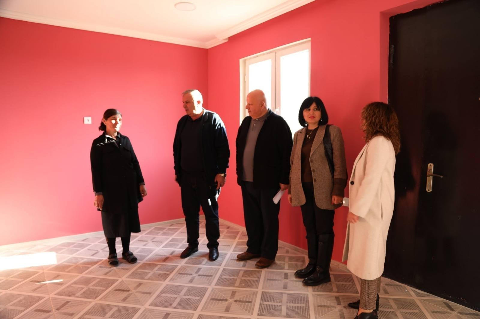 წყალტუბოს მუნიციპალიტეტში, ახალი საცხოვრებელი სახლი კიდევ ერთ სოციალურად დაუცველ ოჯახს გადაეცა