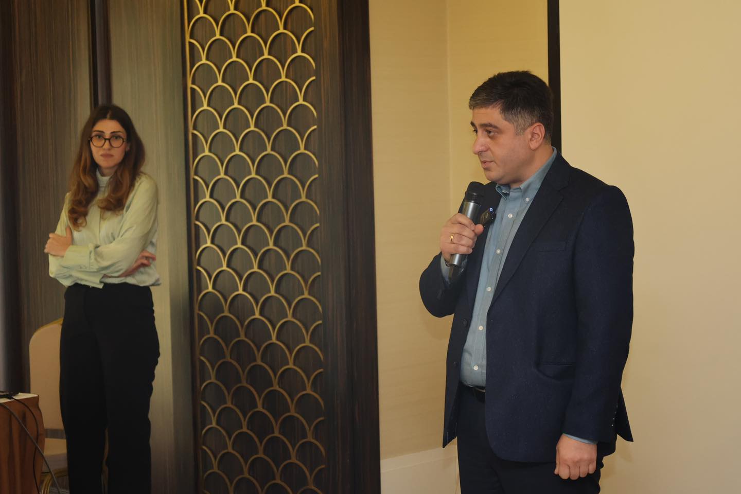 ბორჯომის მუნიციპალიტეტის მერის პირველი მოადგილე შიდსის მსოფლიო დღესთან დაკავშირებით, საინფორმაციო შეხვედრას დაესწრო