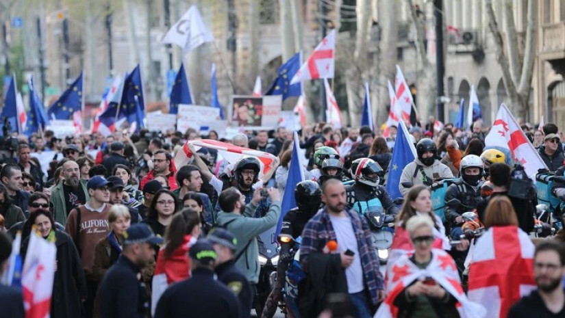 "გვითხარით, რით გვწამლავდით!", "ვითხოვთ საერთაშორისო გამოძიებას!" - თბილისში დღეს საპროტესტო მსვლელობა გაიმართება