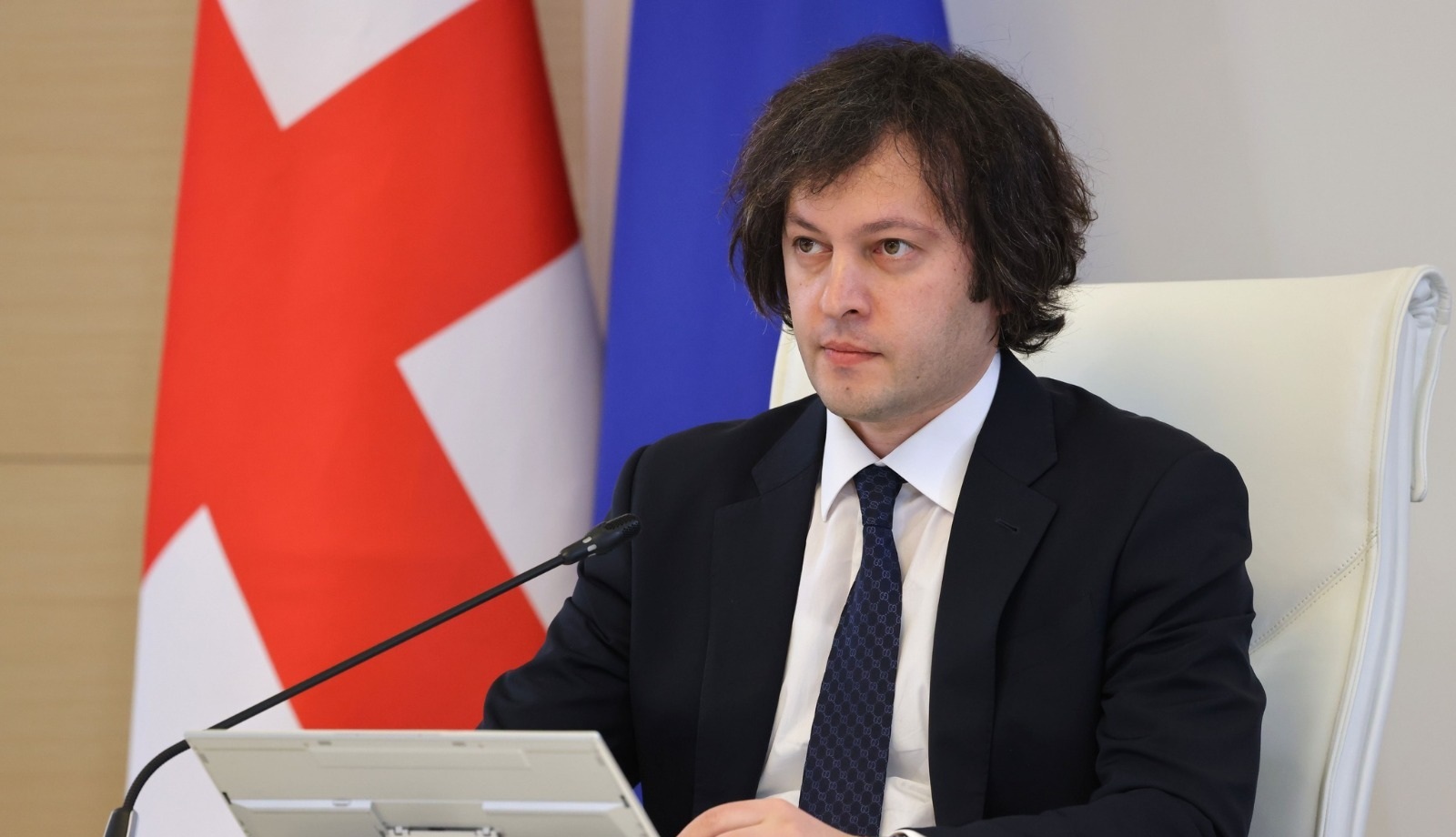 Georgian PM travels to Turkmenistan for international forum