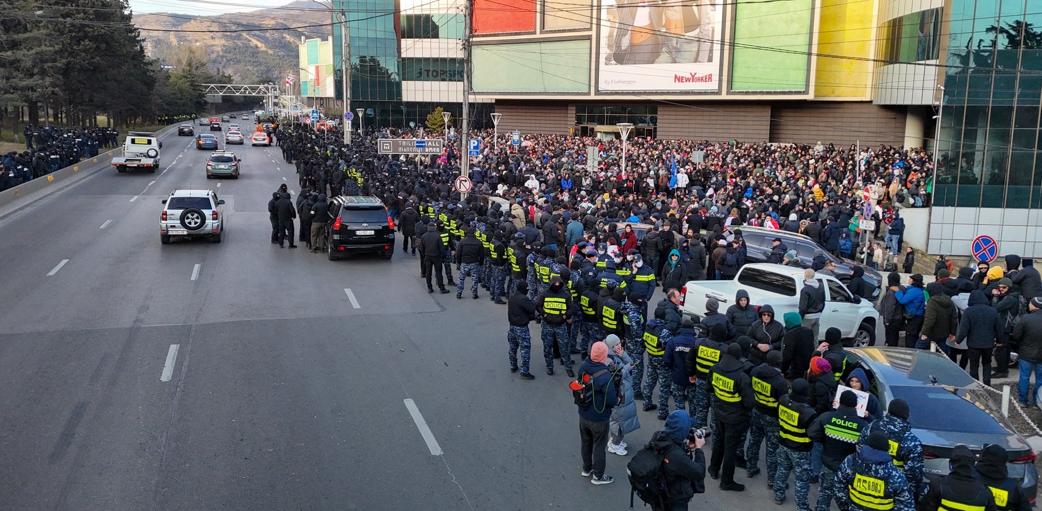 Eight arrested as Georgian authorities crack down on protesters