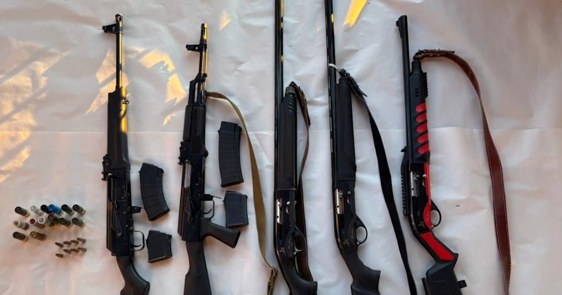 მცხეთა-მთიანეთის პოლიციამ 2 პირი ამხილა, რომლებმაც ცეცხლსასროლი იარაღიდან ჰაერში რამდენიმე გასროლა განახორციელეს