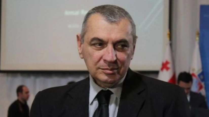 დავით ზურაბიშვილი - მას პოლიტიკური გუნდი რასაც ჰქვია, არ ჰყავს შეგნებულად, ის ასე მართავს, ეს არის მისი მენეჯმენტი