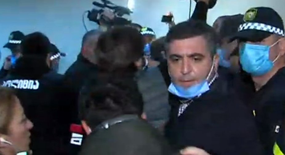 Police force UNM members on hunger strike leave Zugdidi City Assembly hall
