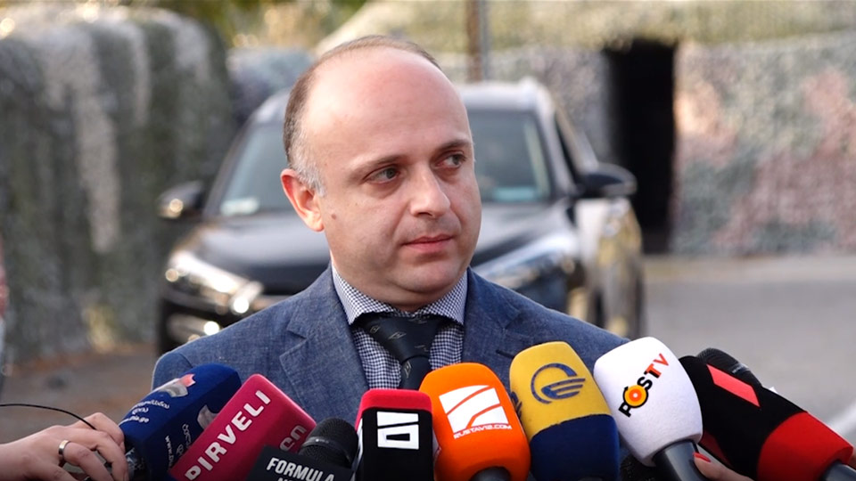 ირაკლი ანთაძე – უკანონო პატიმრობაში მყოფი რამაზ ხეთერელი ხვალ გადმოვა ცენტრალური ხელისუფლების მიერ კონტროლირებად ტერიტორიაზე