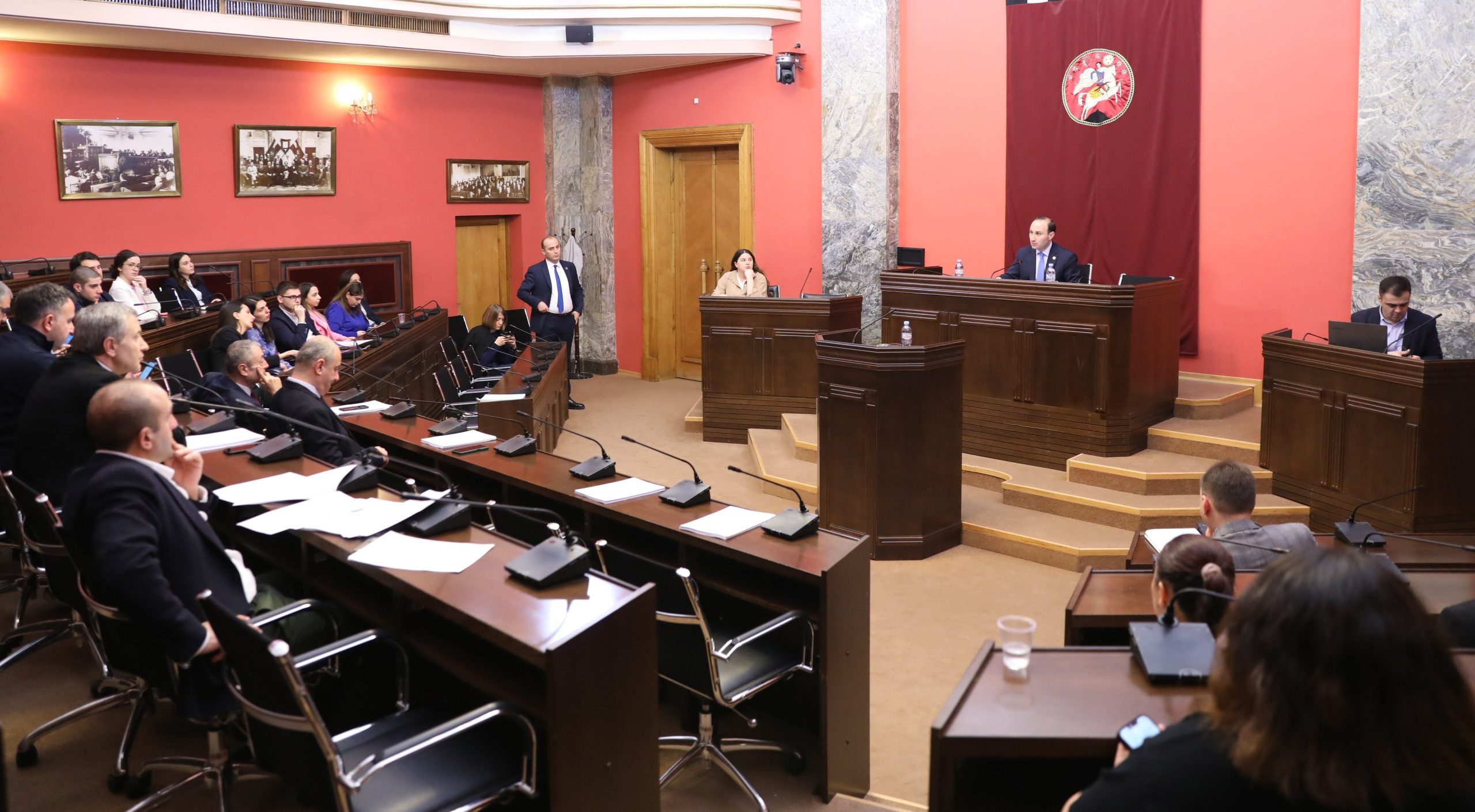 იურიდიულ საკითხთა კომიტეტმა “სისხლის სამართლის საპროცესო კოდექსში“ ცვლილება განიხილა