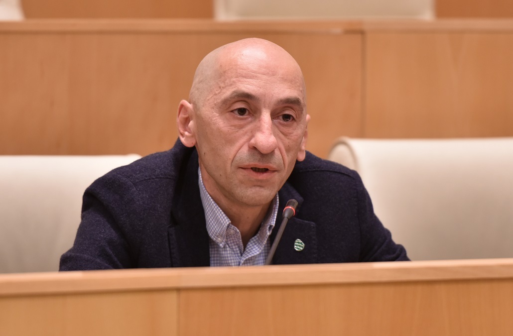 ვახტანგ მეგრელიშვილი – შემთხვევით დასავლეთმა რომ სანქციები დაგიწესოთ ან თქვენი ლიდერი რომ დაასანქციროს, მაშინ რა მოხდება ჩვენს ქვეყანაში?