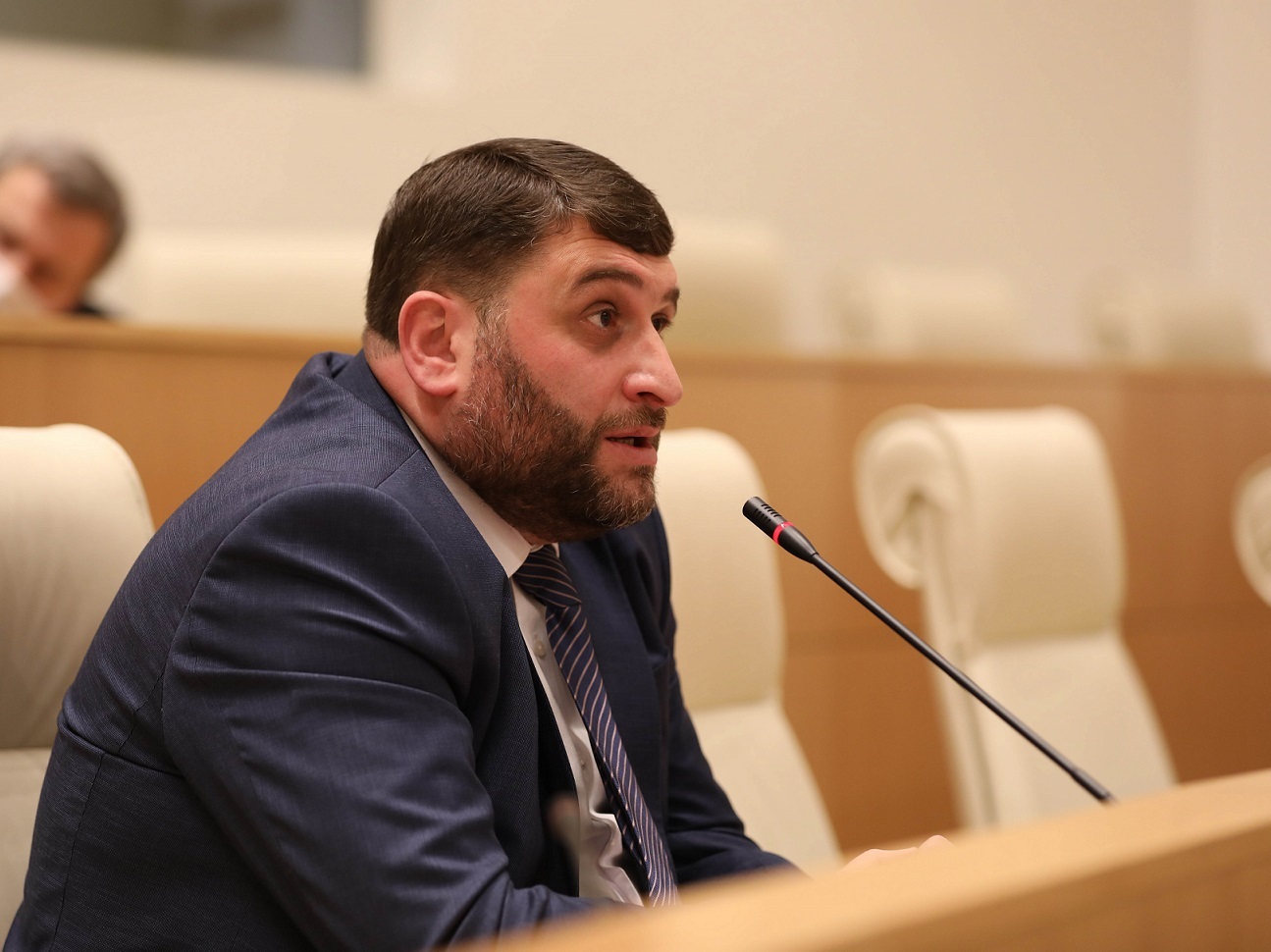 ტარიელ ნაკაიძე – არგუმენტების გარეშე თავს ესხმით განსხვავებულად მოაზროვნე ადამიანებს, ცდილობთ დააშინოთ მოსახლეობა