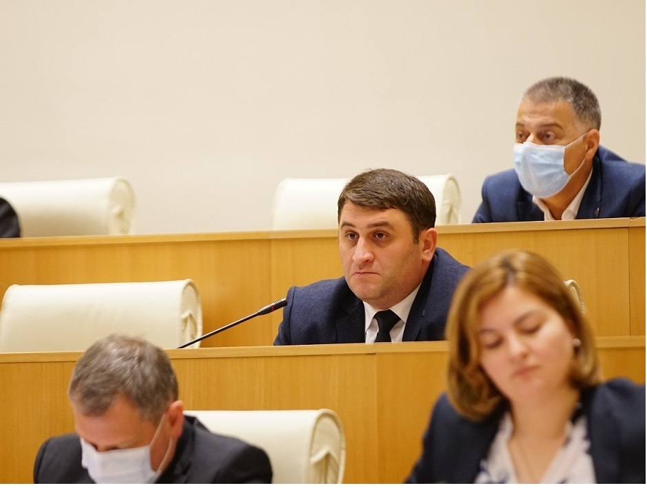 არასამთავრობოები – სოლიდარობას ვუცხადებთ ტარიელ ნაკაიძეს და მოვუწოდებთ უმრავლესობის წევრებს, შეწყვიტონ ადამიანის უფლებების დამცველებზე ფიზიკური და სიტყვიერი თავდასხმები