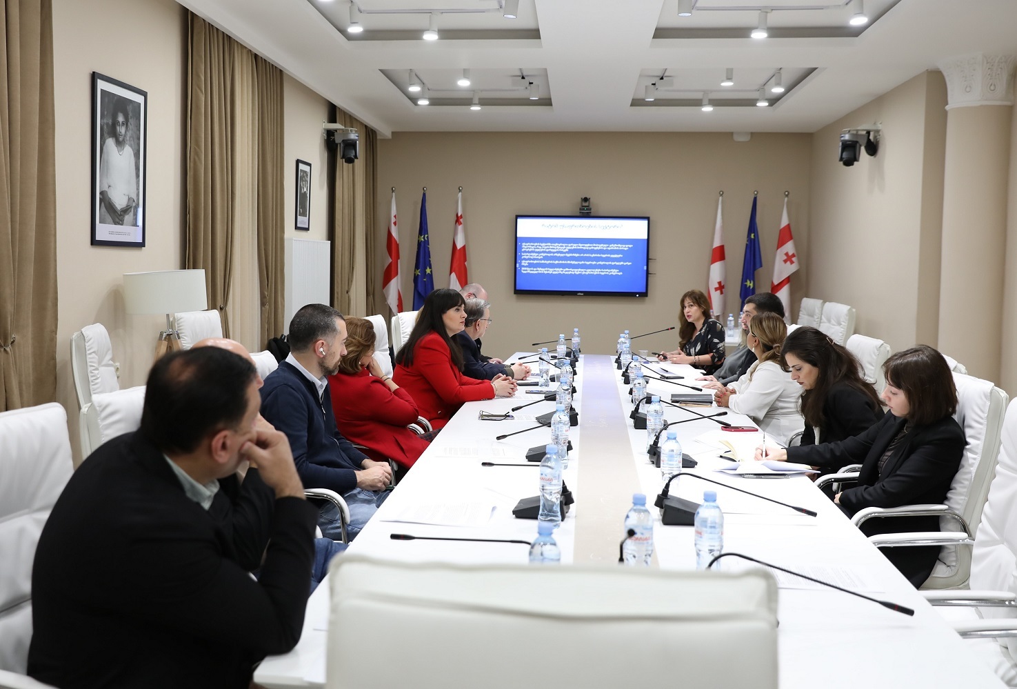 საპარლამენტო ოპოზიციის წევრები “საერთაშორისო გამჭვირვალობა – საქართველოს“ წარმომადგენლებს შეხვდნენ