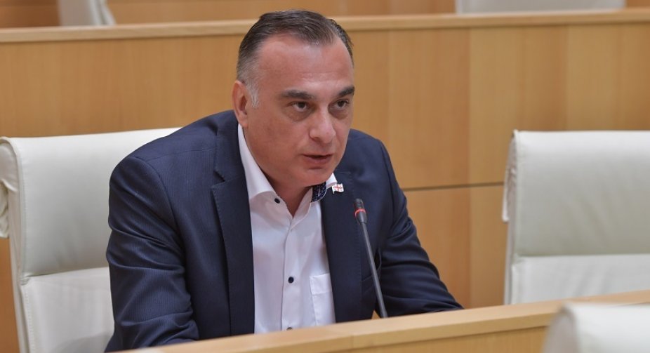 ზაალ უდუმაშვილს სადეპუტატო უფლებამოსილება შეუწყდა