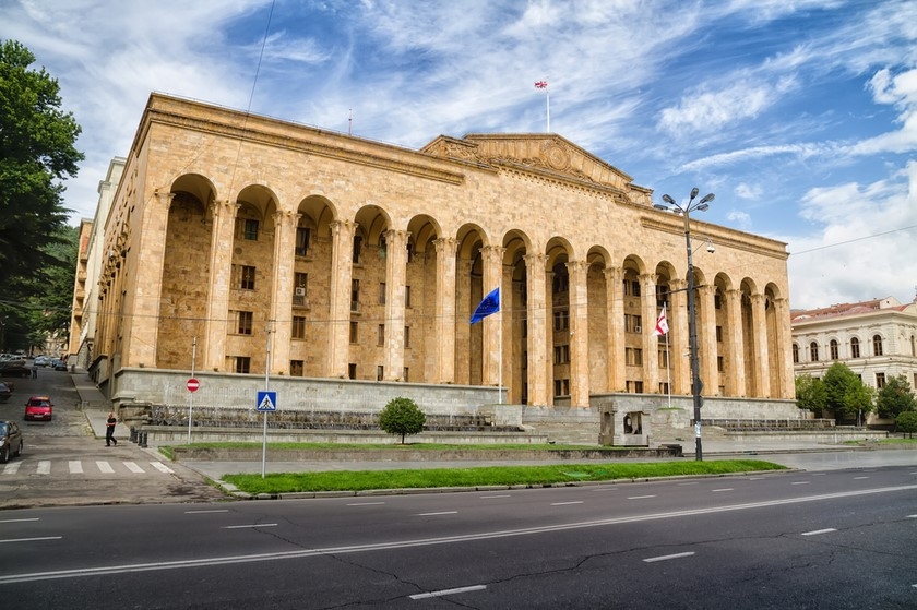 UNM opposition summons FM in parliament to discuss topics over Ukraine