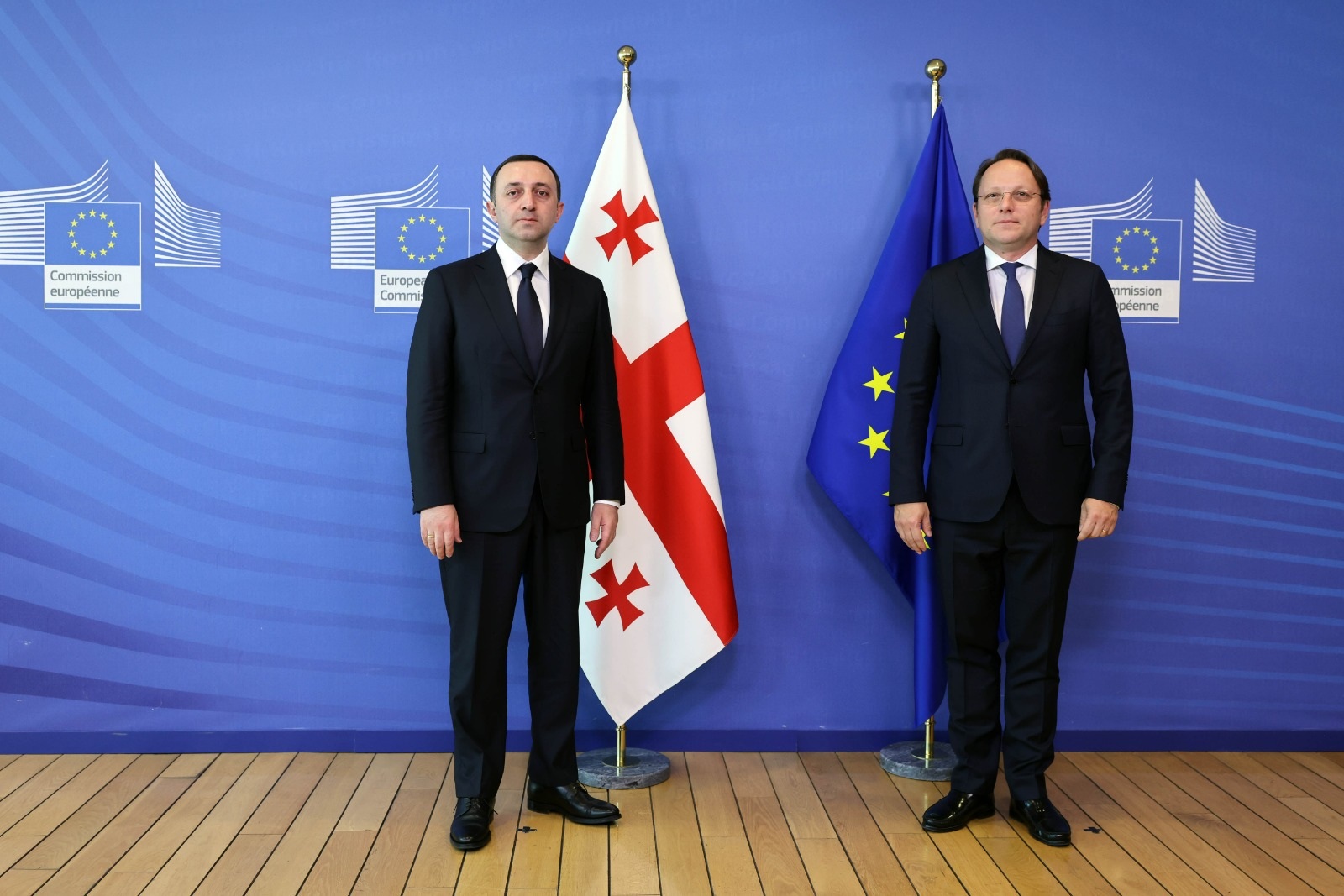 ირაკლი ღარიბაშვილი ოლივერ ვარჰეის შეხვდა