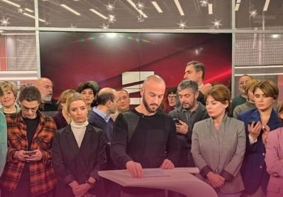 Mtavari Arkhi employees accuse co-founder Zaza Okuashvili of plotting to shut down channel in favor of Ivanishvili