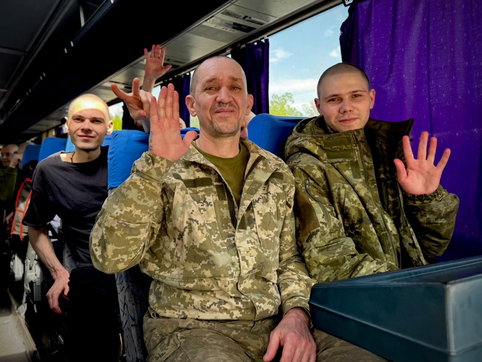 Zelenskyy on prisoner exchange: “We are bringing our people home" — 4