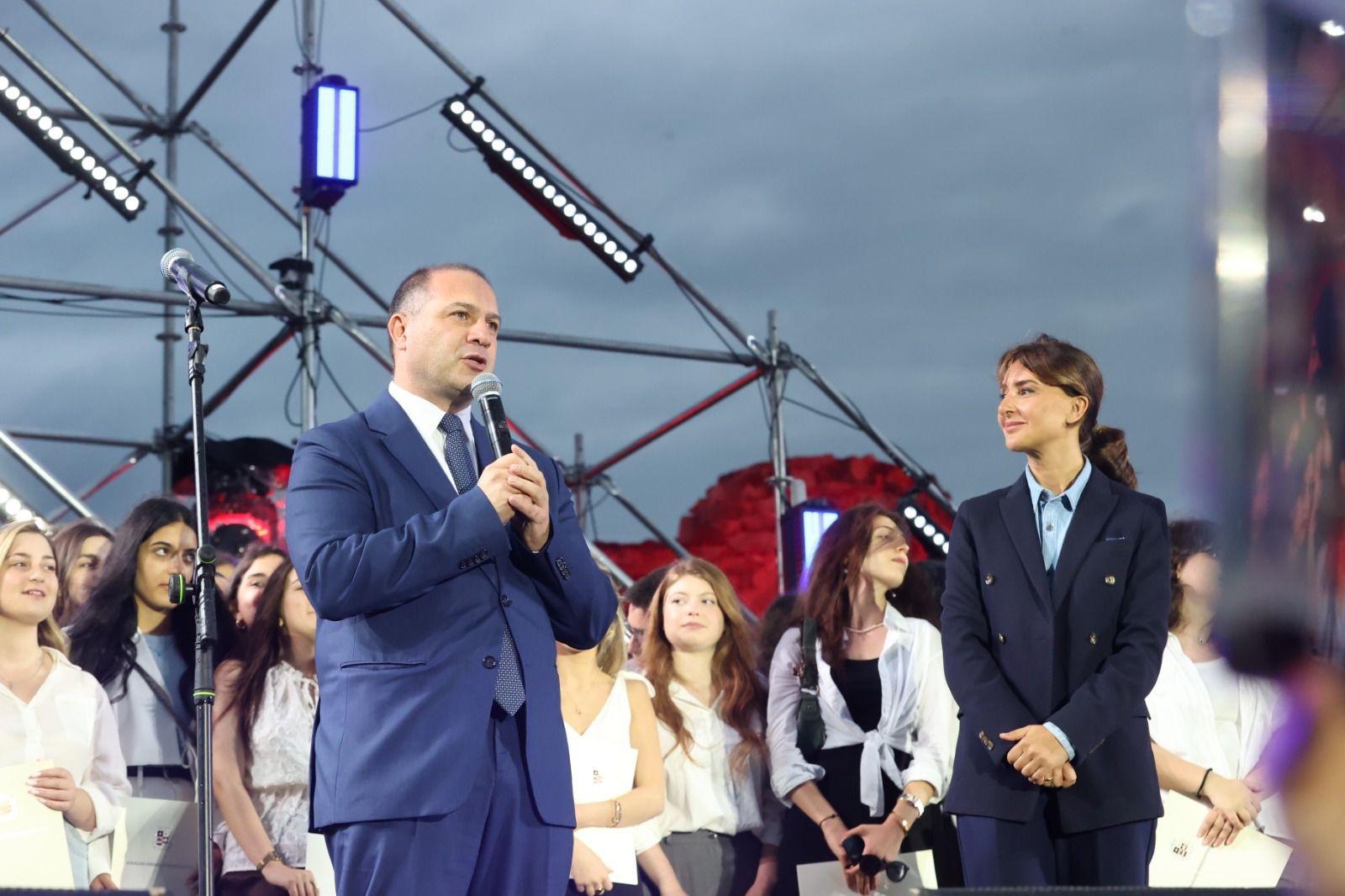 რუსთავში ოქროსა და ვერცხლის მედალოსანთა დაჯილდოების ცერემონია გაიმართა