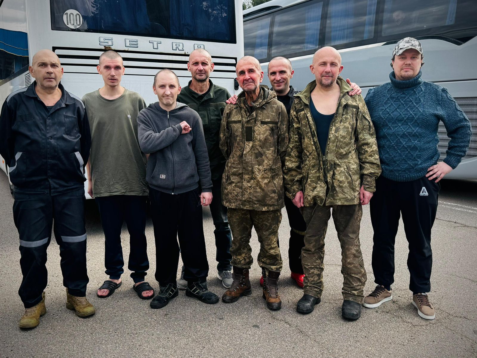 Kyiv and Moscow swap prisoners on Ukraine's Independence Day — 4