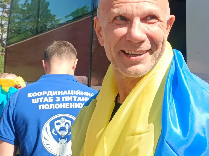 უკრაინამ რუსეთის ტყვეობიდან კიდევ 84 ადამიანი დააბრუნა — 6