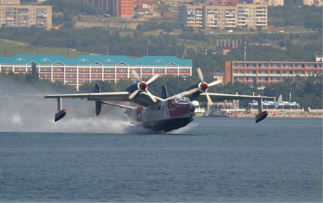 Ukraine destroys Russian Be-12 amphibious aircraft in Crimea for the first time, Kyiv