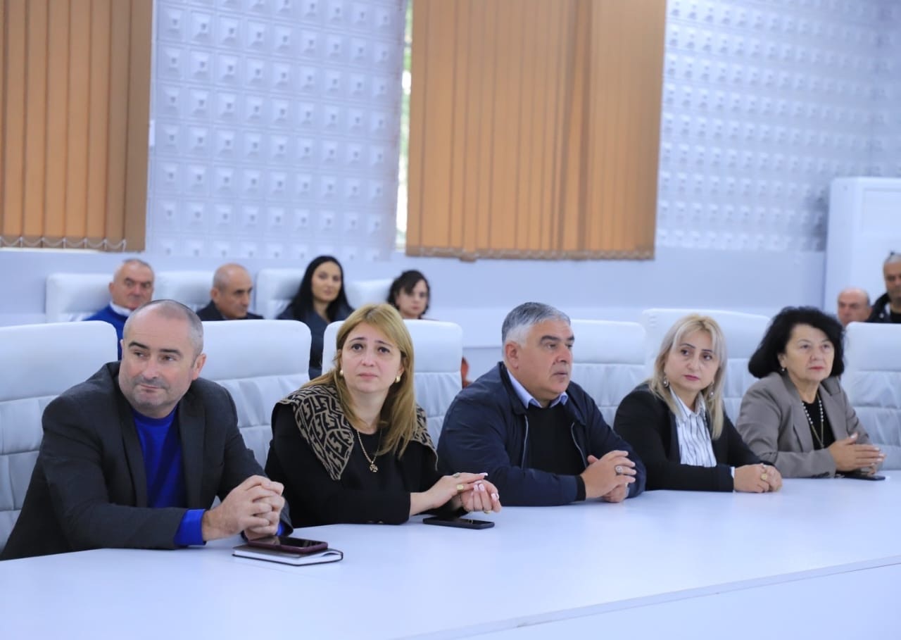 ზესტაფონის მუნიციპალიტეტის ახლად არჩეული მერი უფლებამოსილების შესრულებას შეუდგა — 3