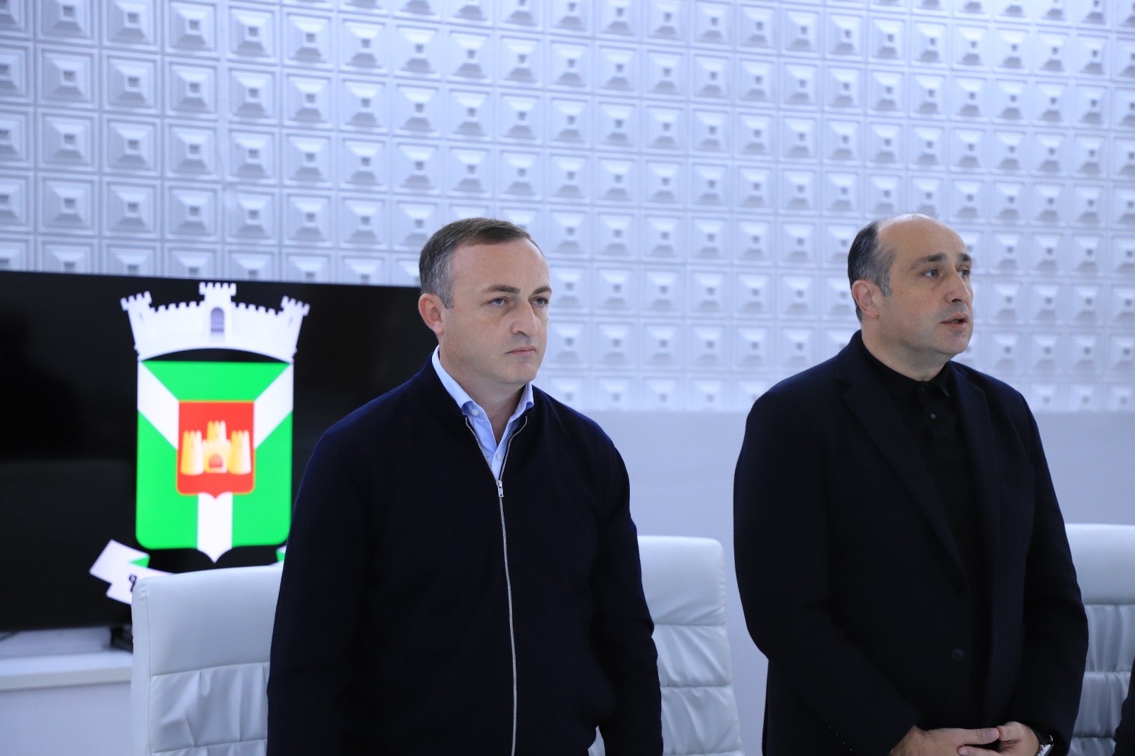 ზესტაფონის მუნიციპალიტეტის ახლად არჩეული მერი უფლებამოსილების შესრულებას შეუდგა — 1