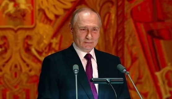 Putin: western propaganda not much different from Soviet clichés