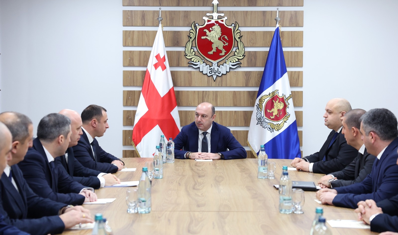 რონი მესხმა სამეგრელო-ზემო სვანეთის და რაჭა-ლეჩხუმისა და ქვემო სვანეთის პოლიციის დეპარტამენტების ახალი დირექტორები წარადგინა