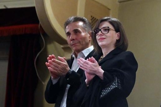 "თქვენო უწმინდესობავ, გვსურს გამოვხატოთ მადლიერება იმ რთული და გამოწვევებით აღსავსე ისტორიული გზისთვის, რომელიც ქვეყანას ღირსეულად გაატარეთ"
