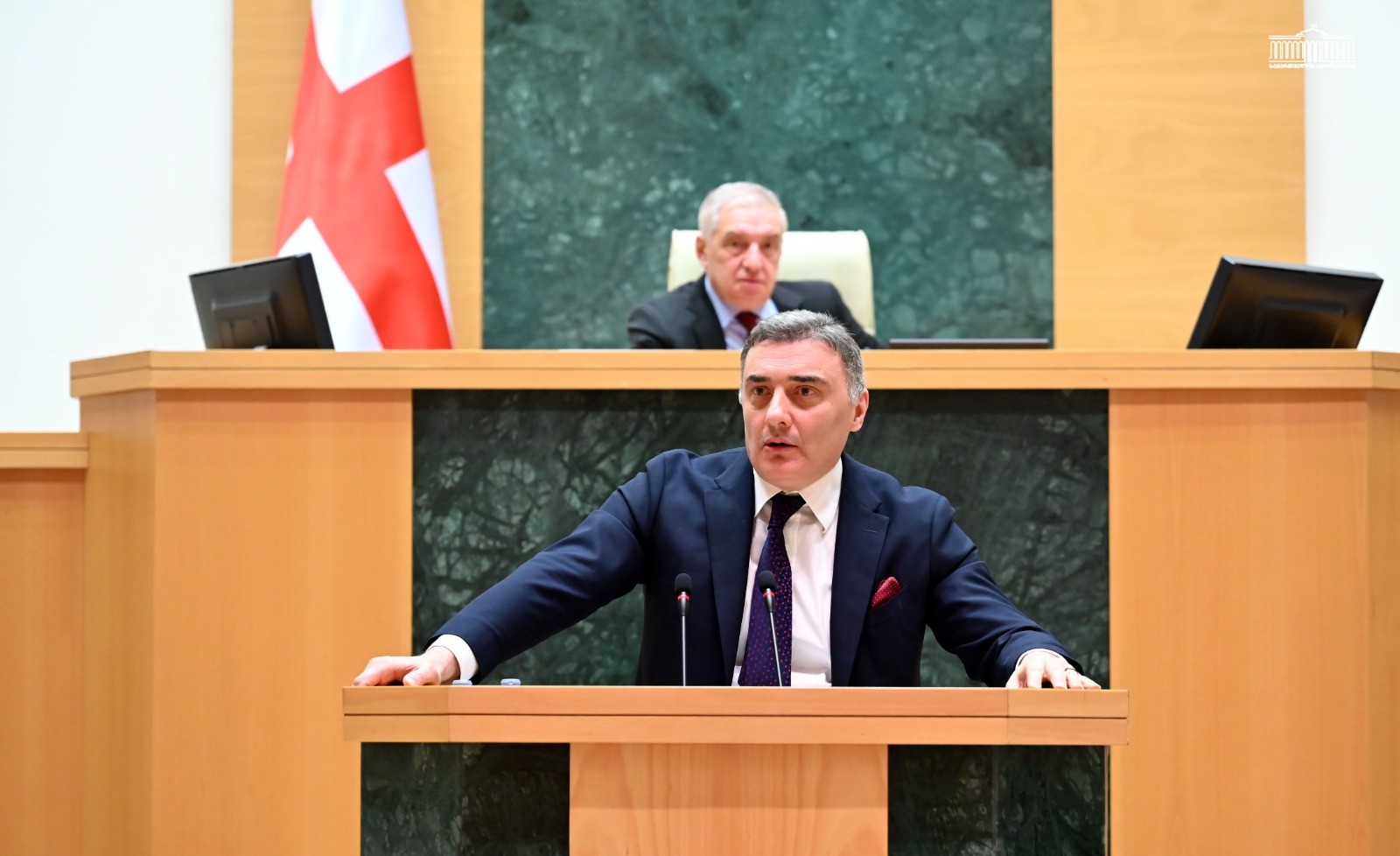 პარლამენტმა "შრომითი მიგრაციის შესახებ" კანონში ცვლილებას პირველი მოსმენით მხარი დაუჭირა