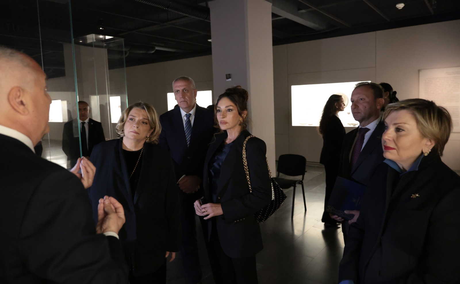 თამარ ბაგრატიონმა მეჰრიბან ალიევას საქართველოს ეროვნულ მუზეუმში უმასპინძლა — 4