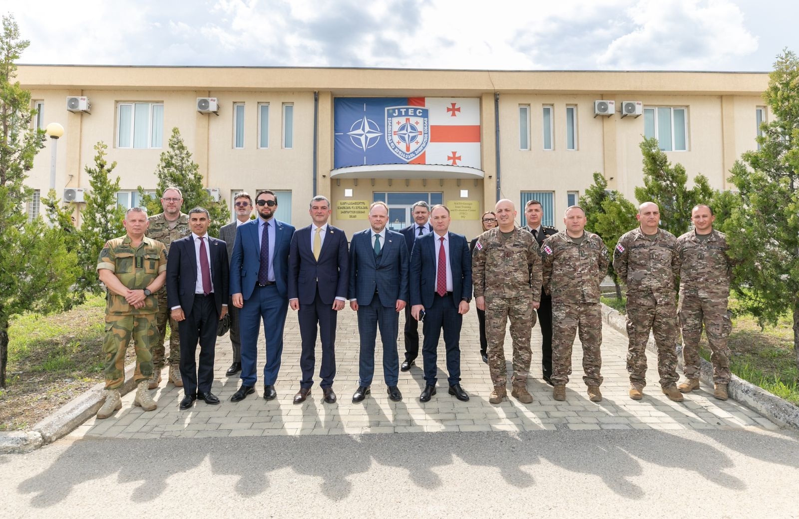 NATO Secretary General’s Special Representative visits JTEC in Georgia