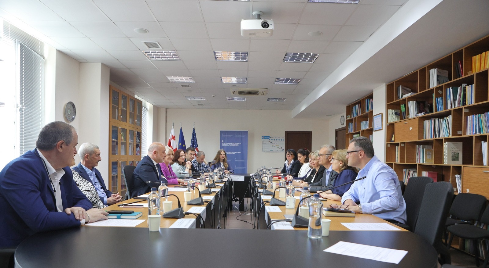 ირაკლი ფურცელაძე გლობალური ფონდის წარმომადგენლებს შეხვდა