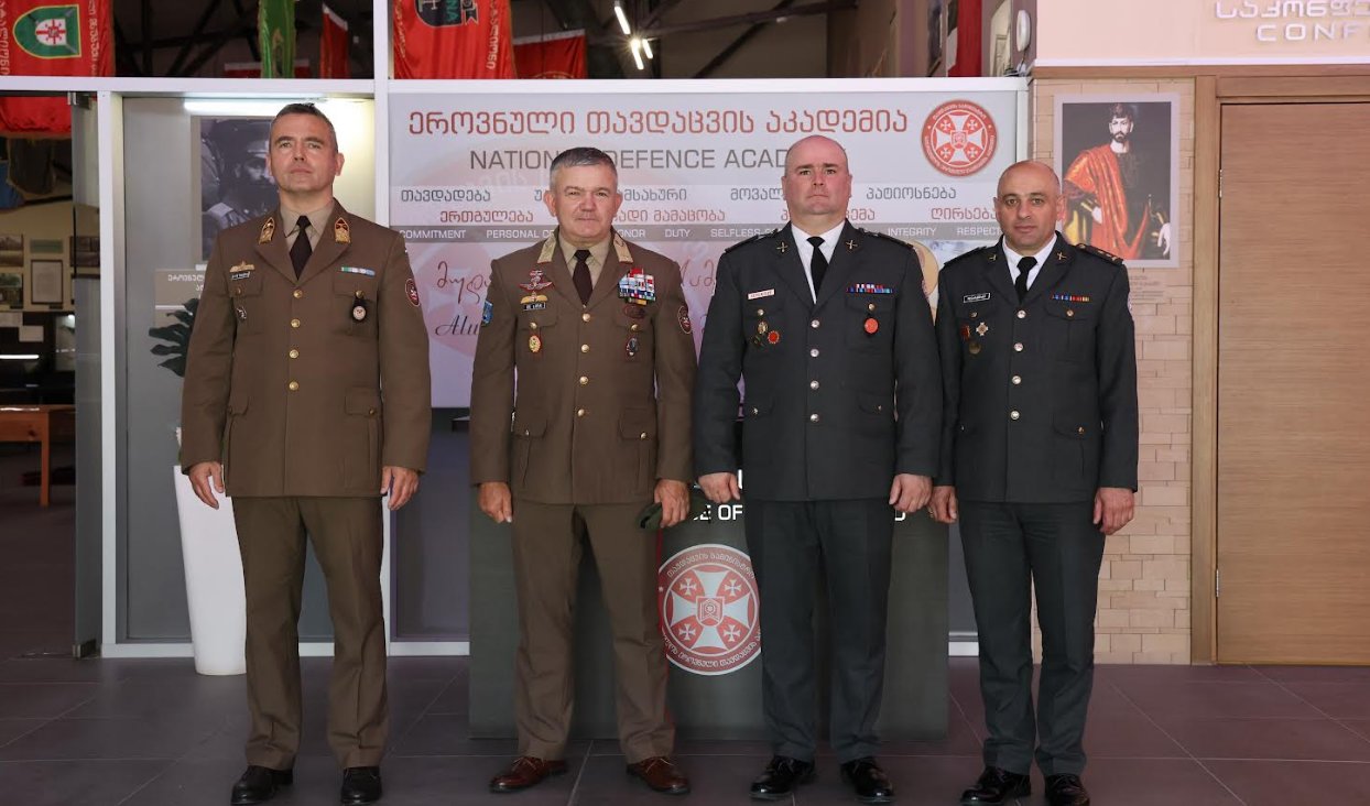 ეროვნულ თავდაცვის აკადემიაში სამუშაო ვიზიტით უნგრეთის ლუდოვიკას საჯარო სამსახურის უნივერსიტეტის წარმომადგენლები იმყოფებოდნენ